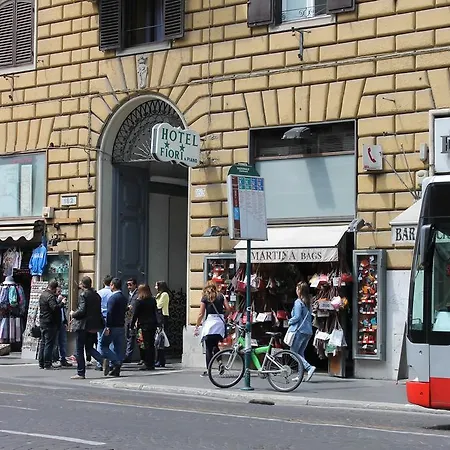 フィオリ ホテル ローマ