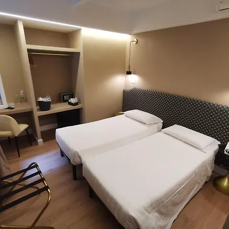 フィオリ 2* ローマ