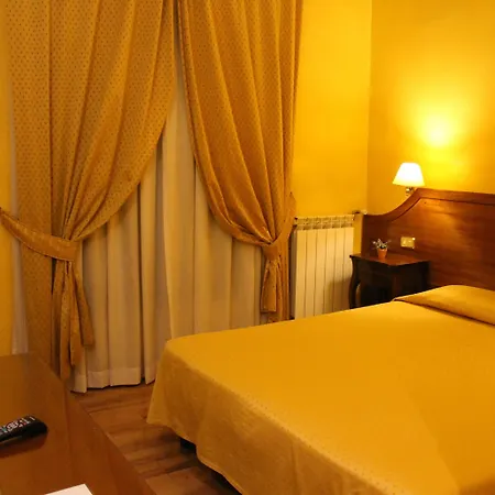 ホテル フィオリ 2*