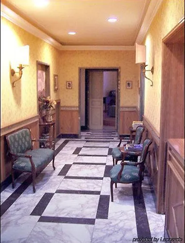 Ξενοδοχείο Fiori 2*