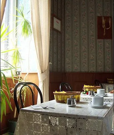 Fiori Отель Рим